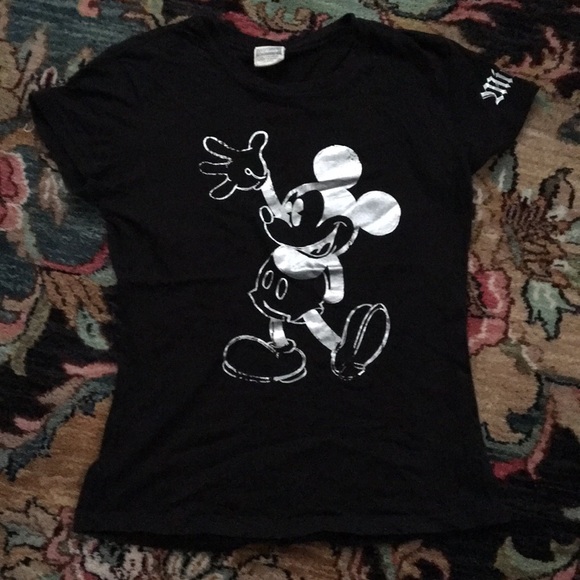 Disney Tops - Disney Mickey Mouse shirt